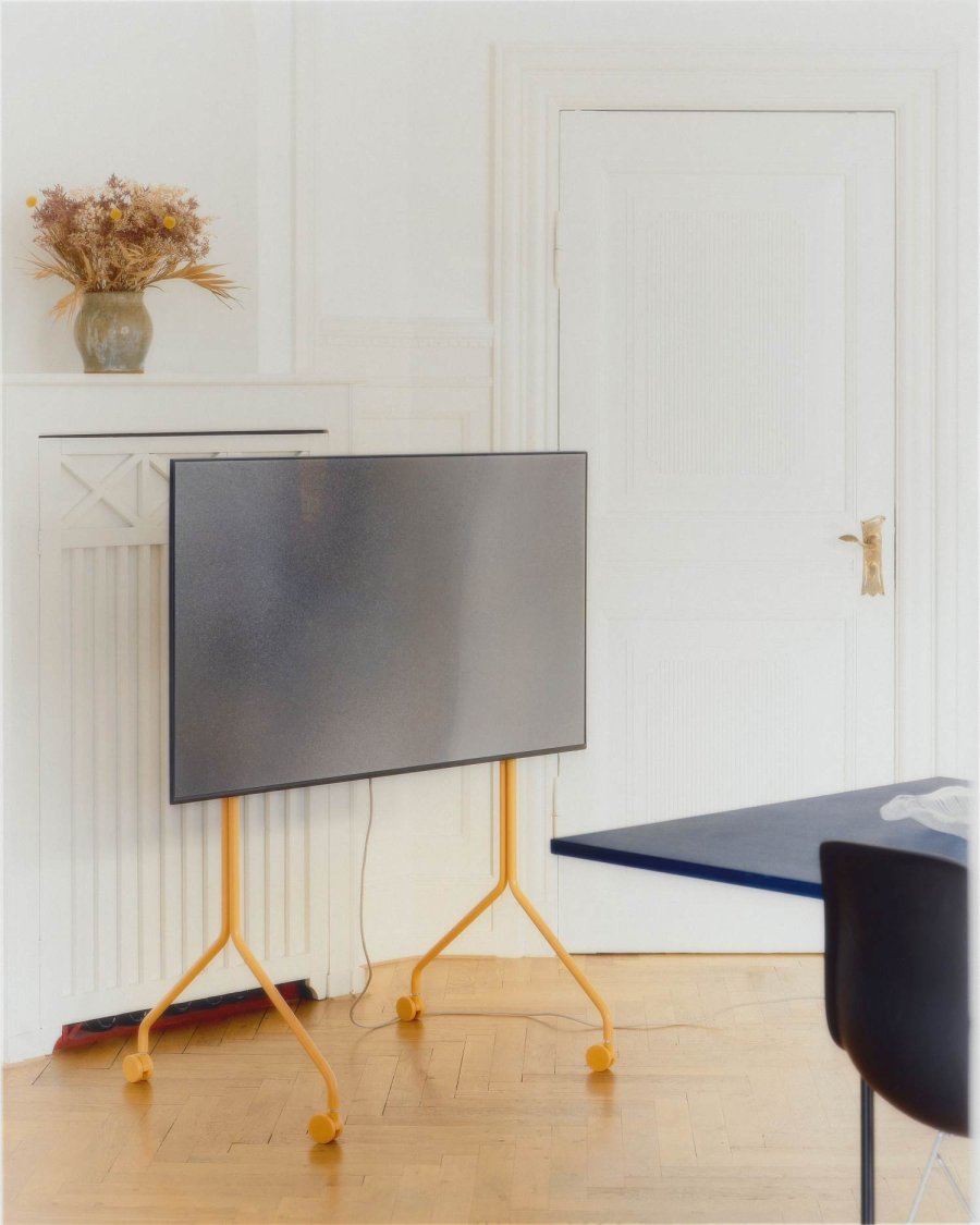 Pedestal Moon Rollin' Tall TV-St&auml;nder H121,5 cm, Apricot